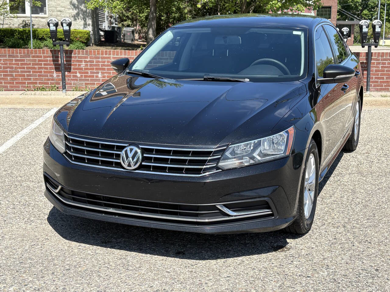Used 2016 Volkswagen Passat 1.8T S image 3