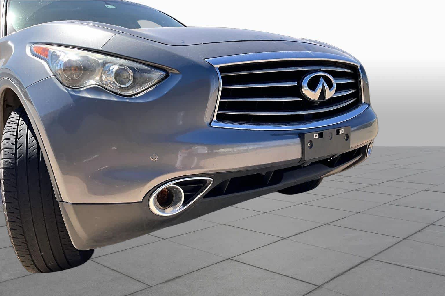 Used 2014 INFINITI QX70 AWD w/ Premium Package image 28