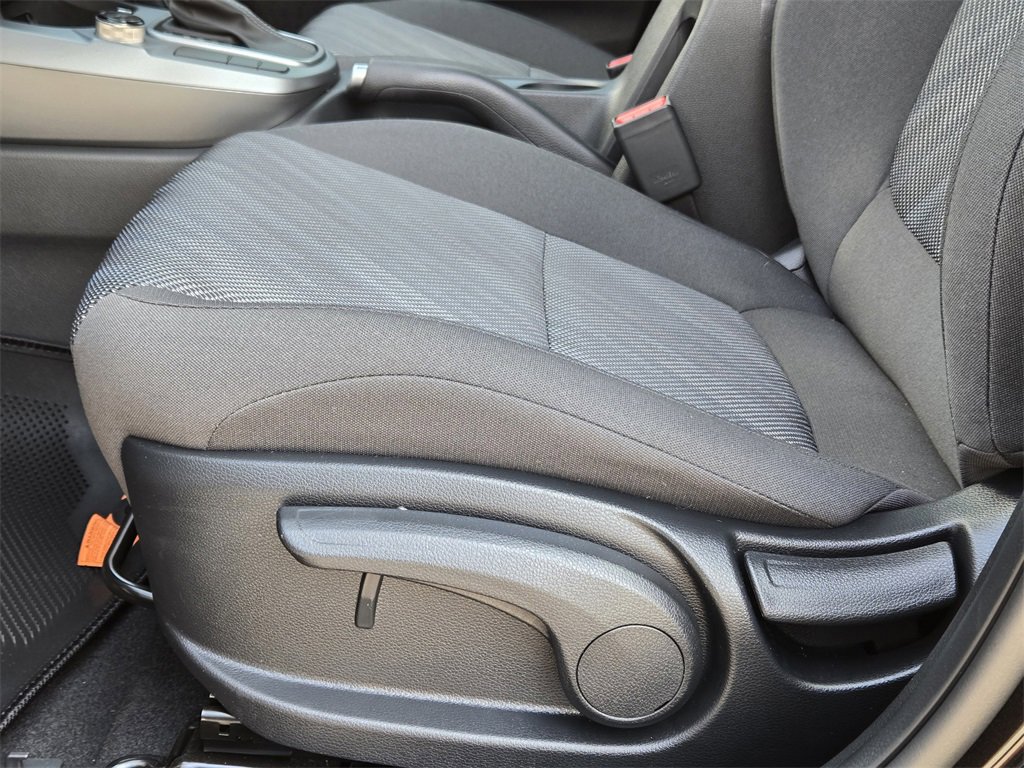 New 2026 Kia Seltos LX image 16