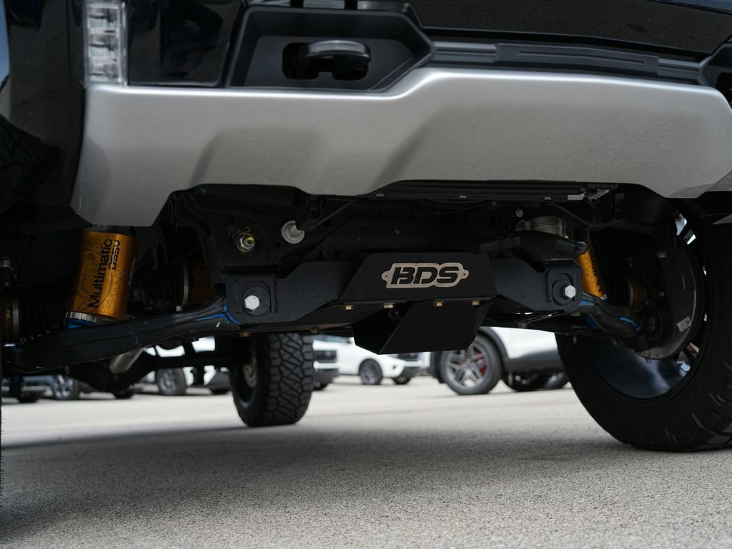 Used 2026 Chevrolet Silverado 1500 ZR2 w/ Dark Appearance Package image 5