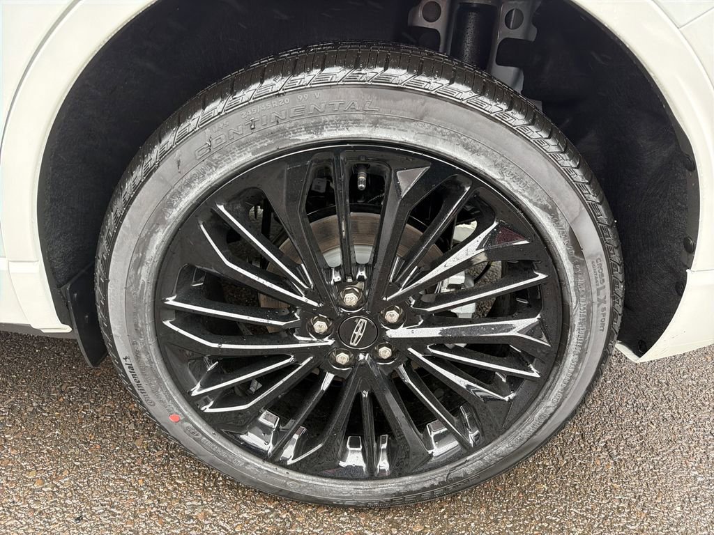 New 2026 Lincoln Corsair Reserve w/ Jet Appearance Package image 13