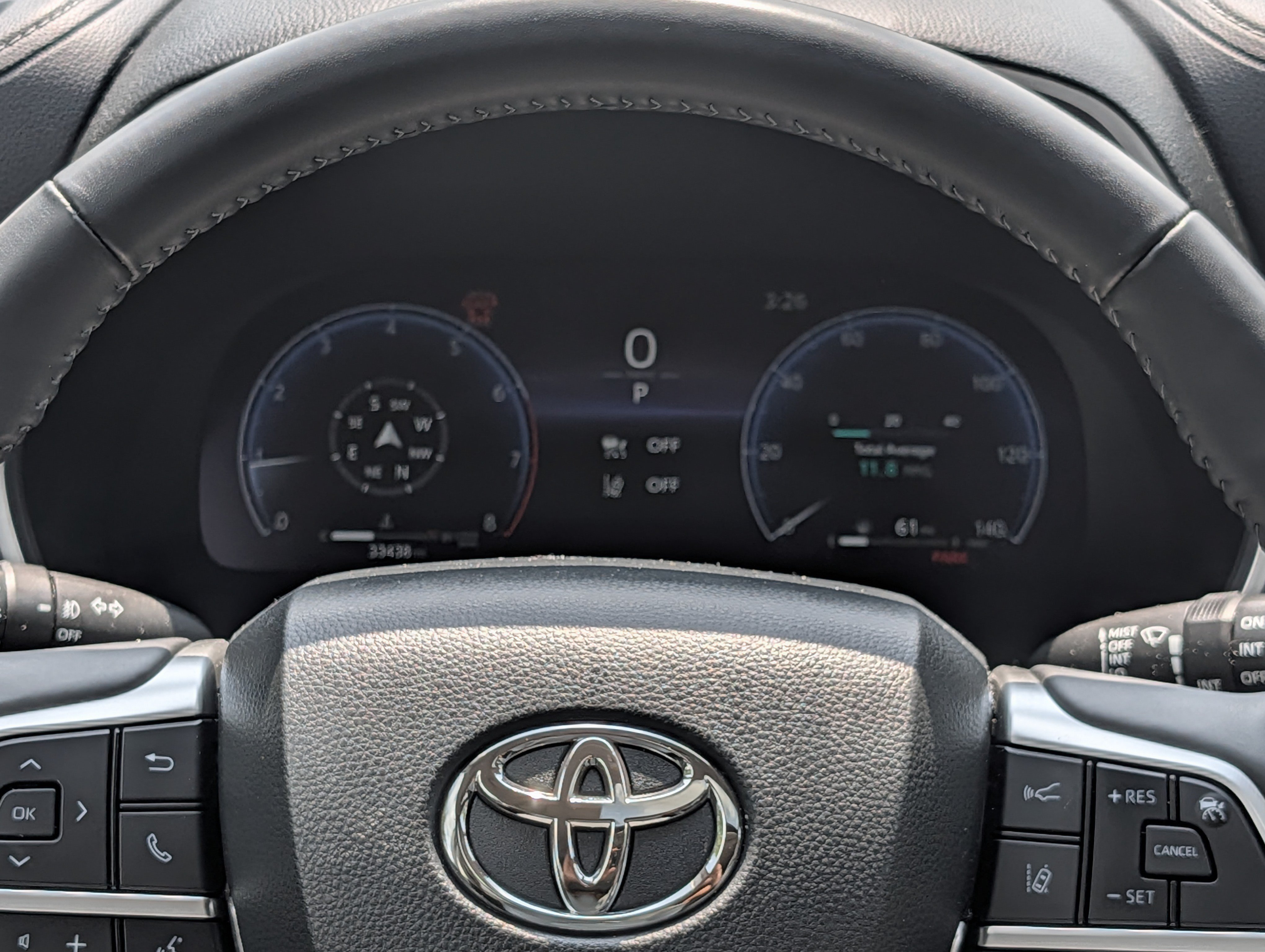 Used 2024 Toyota Highlander Limited AWD/4WD image 21