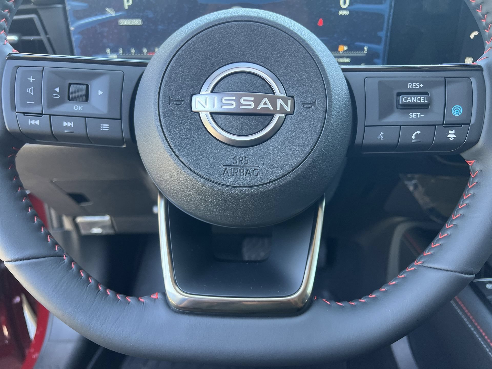New 2026 Nissan Kicks SR FWD image 8