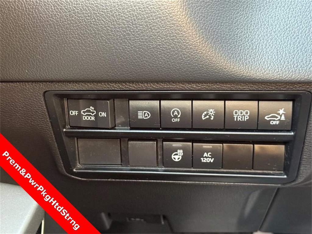 Used 2024 Toyota Tundra Limited image 30