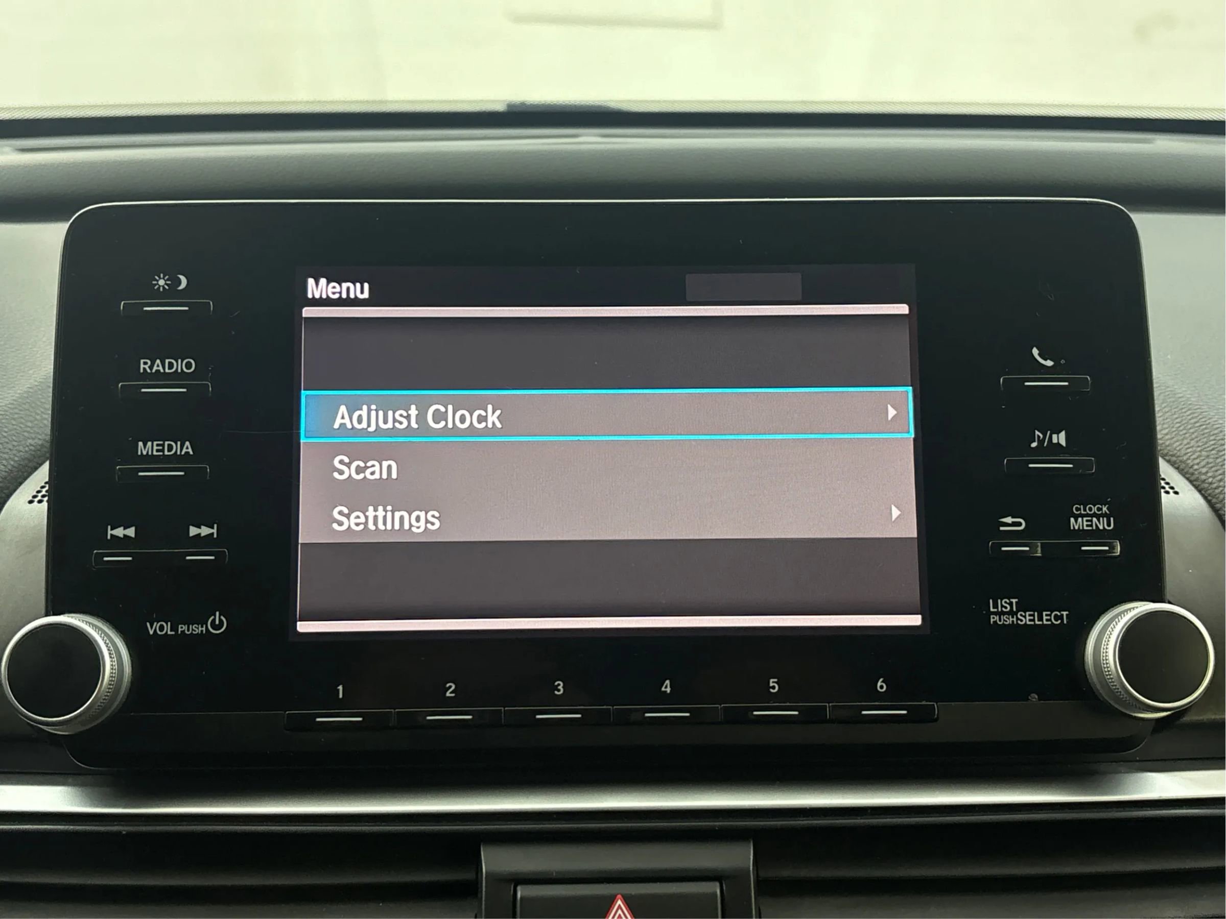 Used 2018 Honda Accord LX image 41