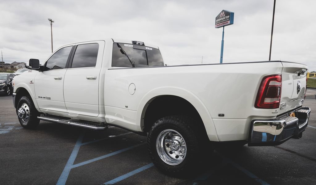 Used 2022 RAM 3500 Limited image 33