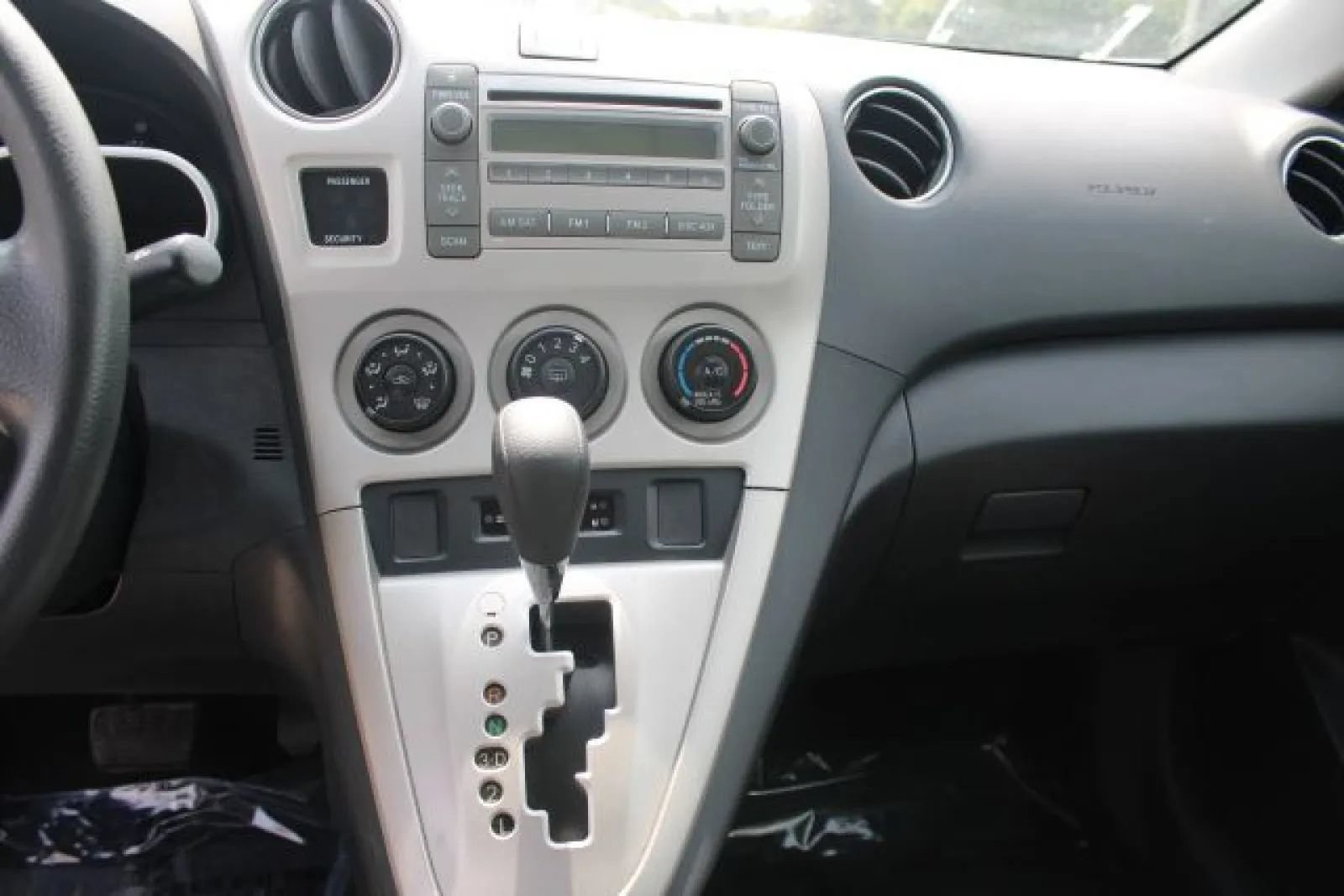 Used 2009 Toyota Matrix FWD image 13
