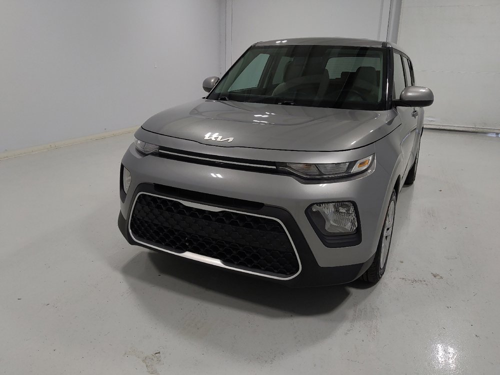 Used 2022 Kia Soul LX image 15