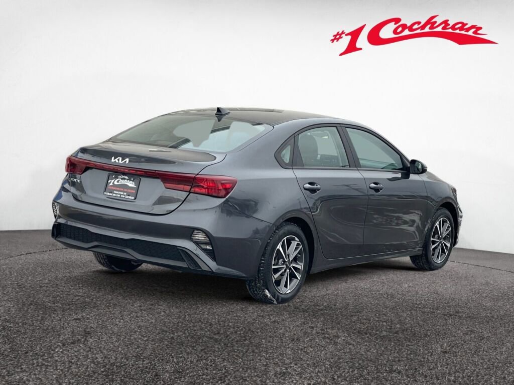Used 2023 Kia Forte LXS w/ LXS Technology Package image 17