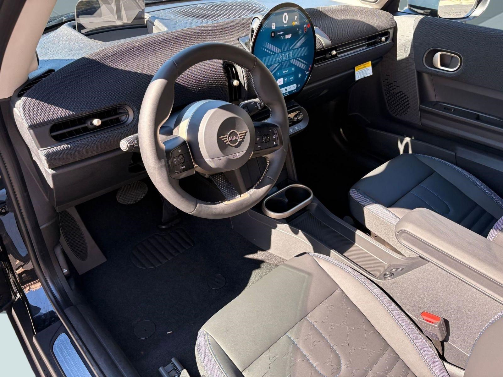 New 2026 MINI Cooper 2-Door Hardtop image 4