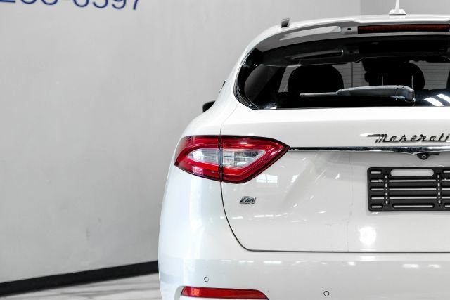 Used 2018 Maserati Levante GranSport AWD/4WD image 45