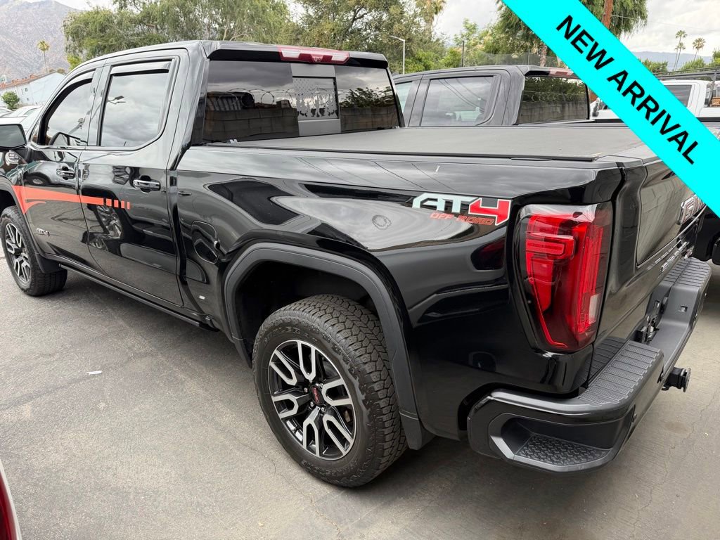 Used 2024 GMC Sierra 1500 AT4 w/ Technology Package AWD/4WD image 4