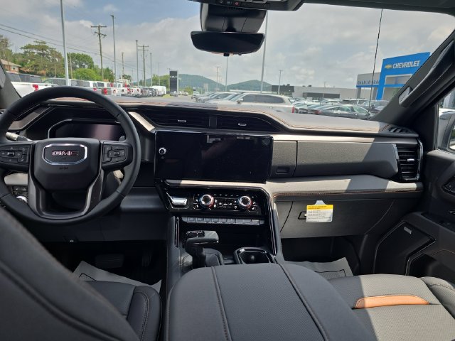 New 2026 GMC Sierra 1500 AT4 w/ Technology Package AWD/4WD image 11