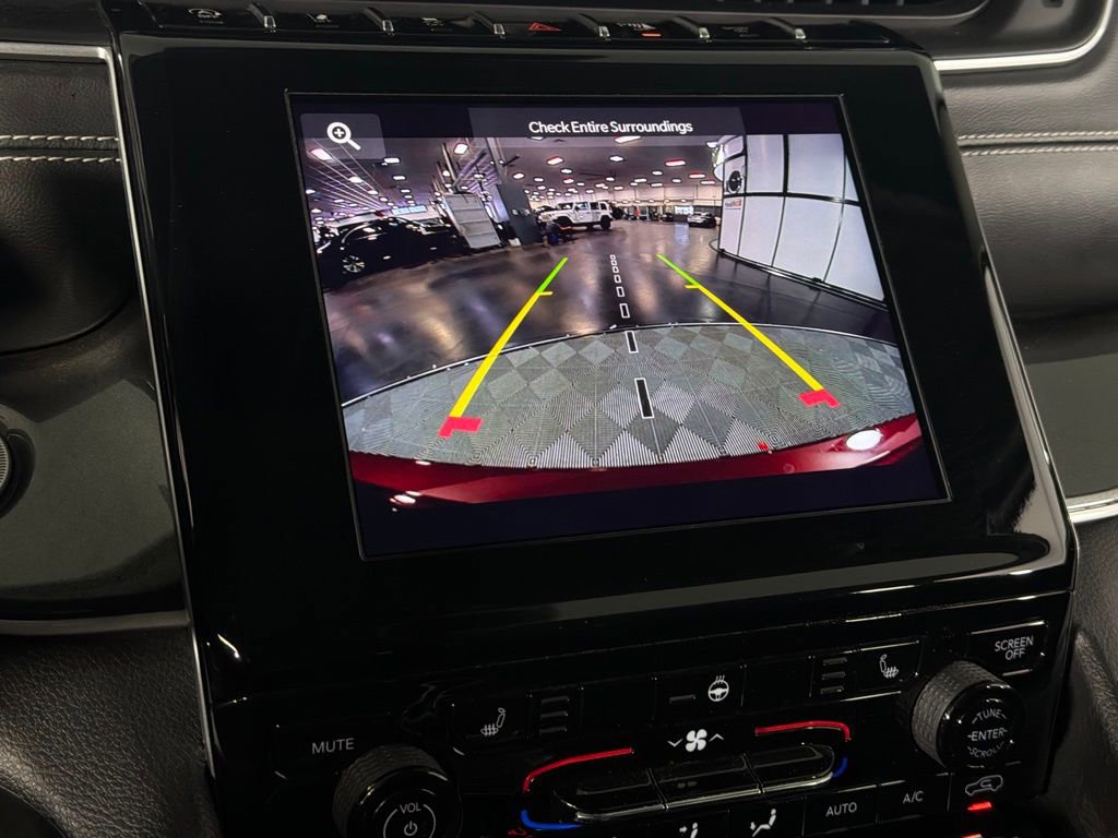 Certified 2023 Jeep Grand Cherokee Laredo w/ Luxury Tech Group I AWD/4WD image 17