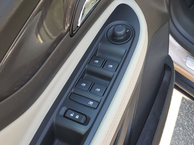 Used 2019 Buick Encore Essence AWD/4WD image 8