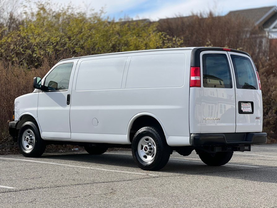 Used 2023 GMC Savana 2500 w/ Driver Convenience Package image 6