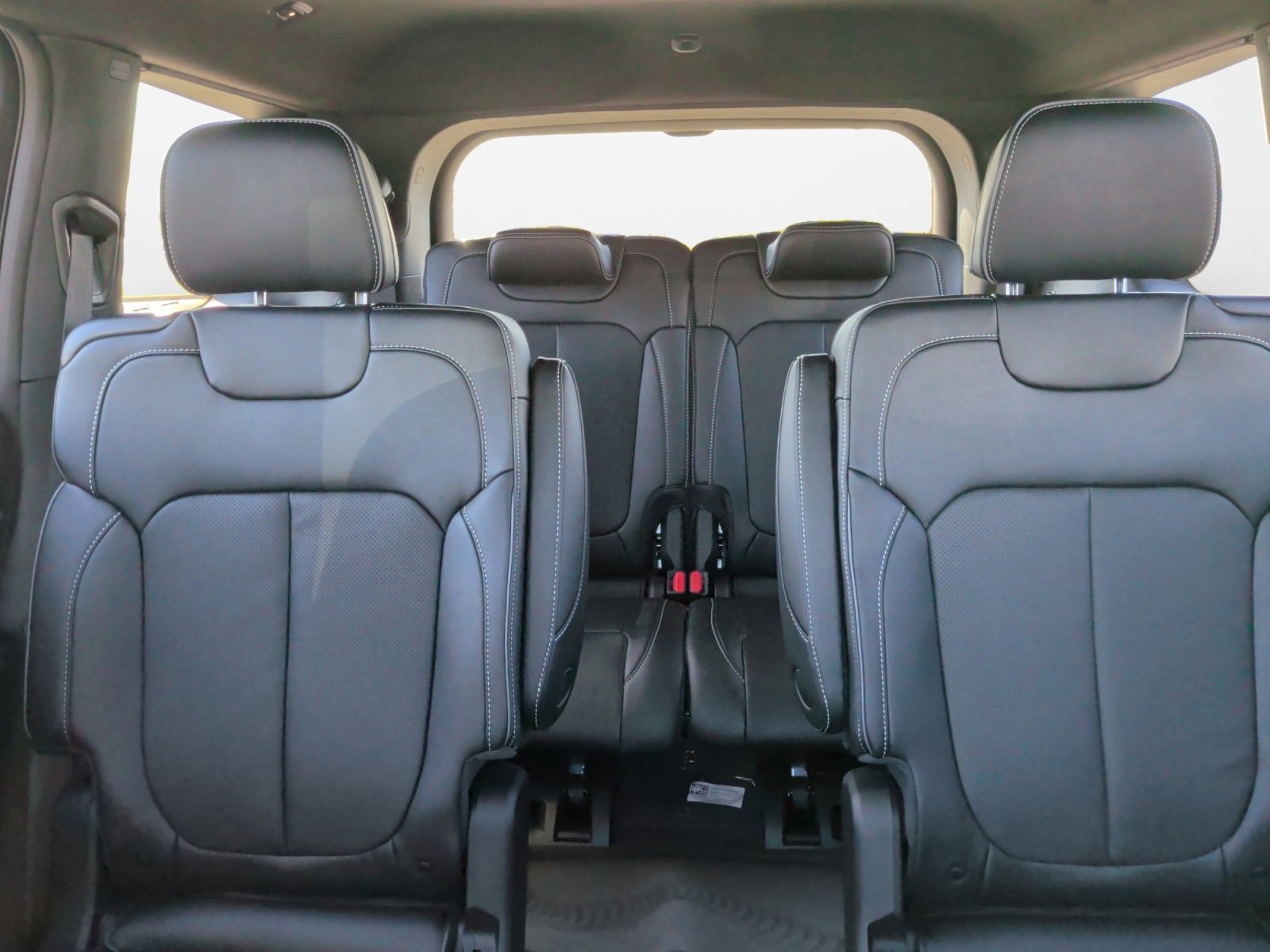 New 2025 Jeep Grand Cherokee L Overland image 13