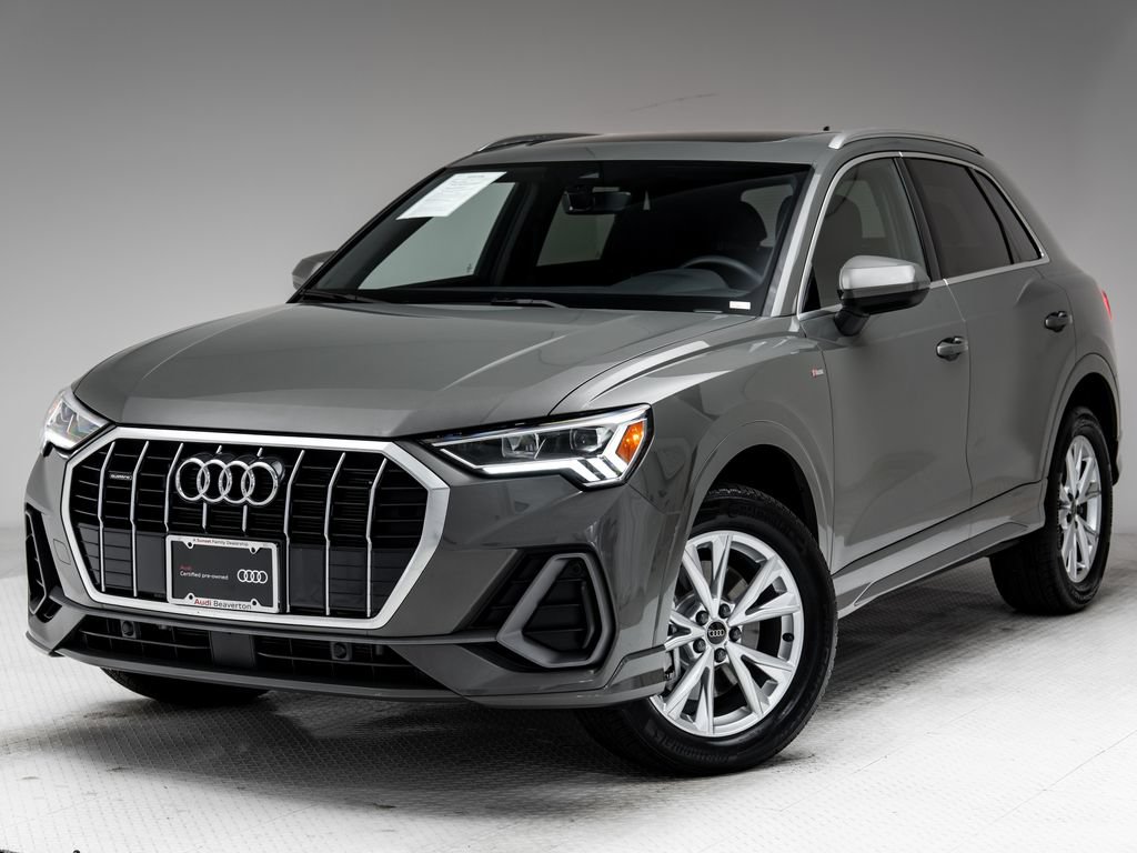 Certified 2025 Audi Q3 2.0T Premium w/ Convenience Package AWD/4WD image 1