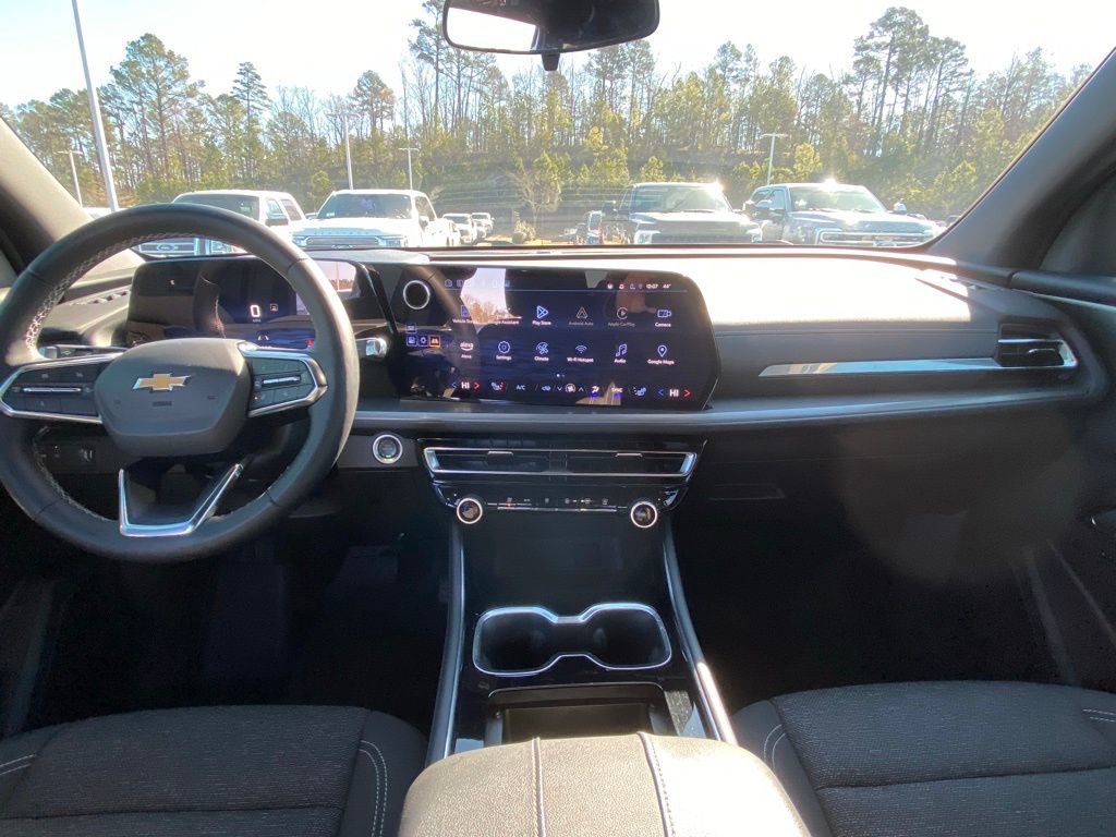 Used 2024 Chevrolet Traverse LS image 26