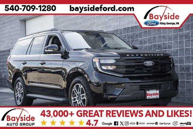 Used 2025 Ford Expedition Active image 1