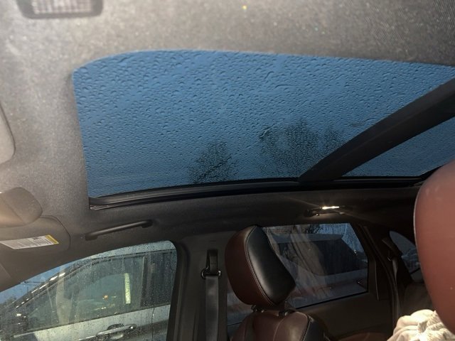 Used 2020 Ford Edge Titanium w/ Equipment Group 301A image 9