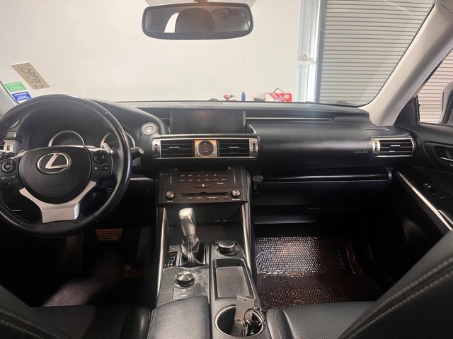 Used 2015 Lexus IS 250 image 16