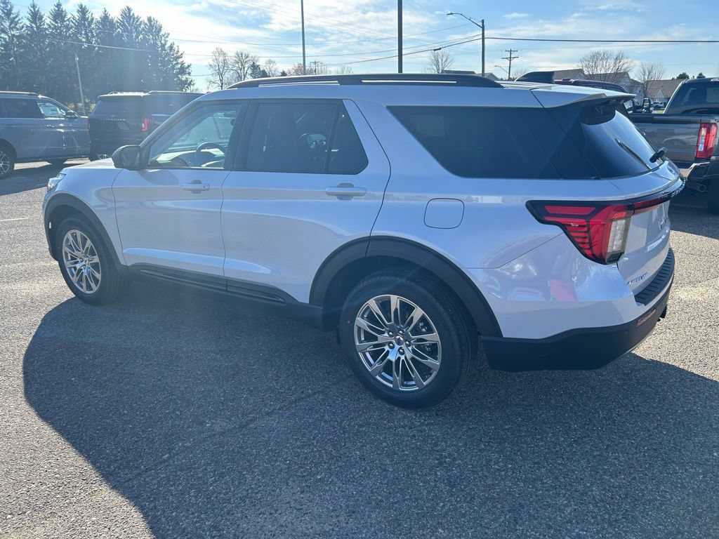 New 2026 Ford Explorer Active w/ Active Comfort Package AWD/4WD image 5
