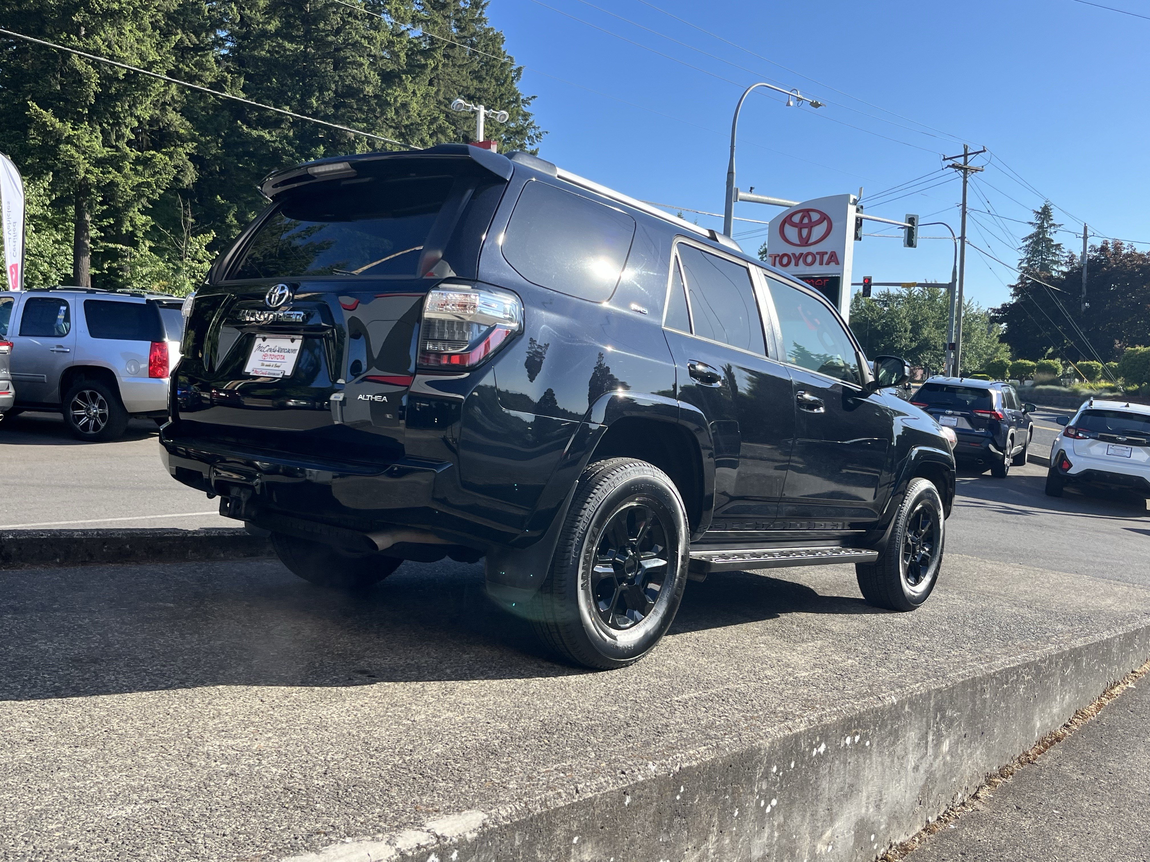 Certified 2019 Toyota 4Runner SR5 AWD/4WD image 8