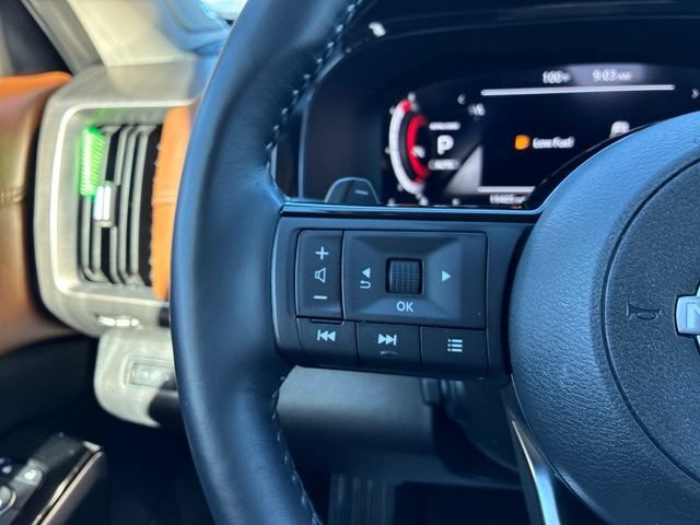 Used 2025 Nissan Pathfinder Platinum AWD/4WD image 39