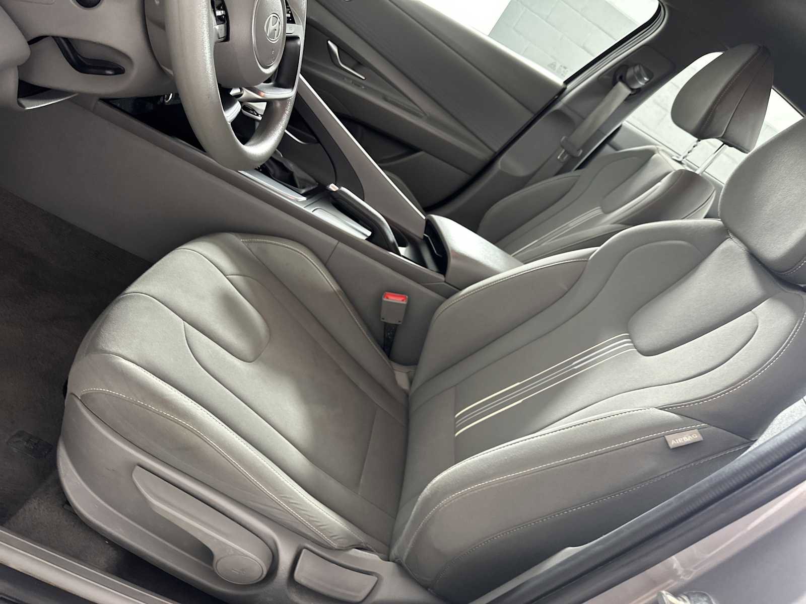 Certified 2024 Hyundai Elantra SEL FWD image 11