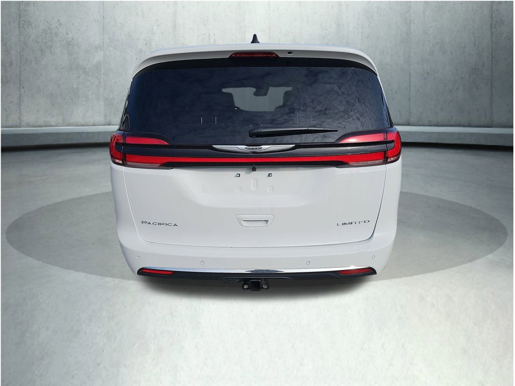 New 2026 Chrysler Pacifica Limited image 4