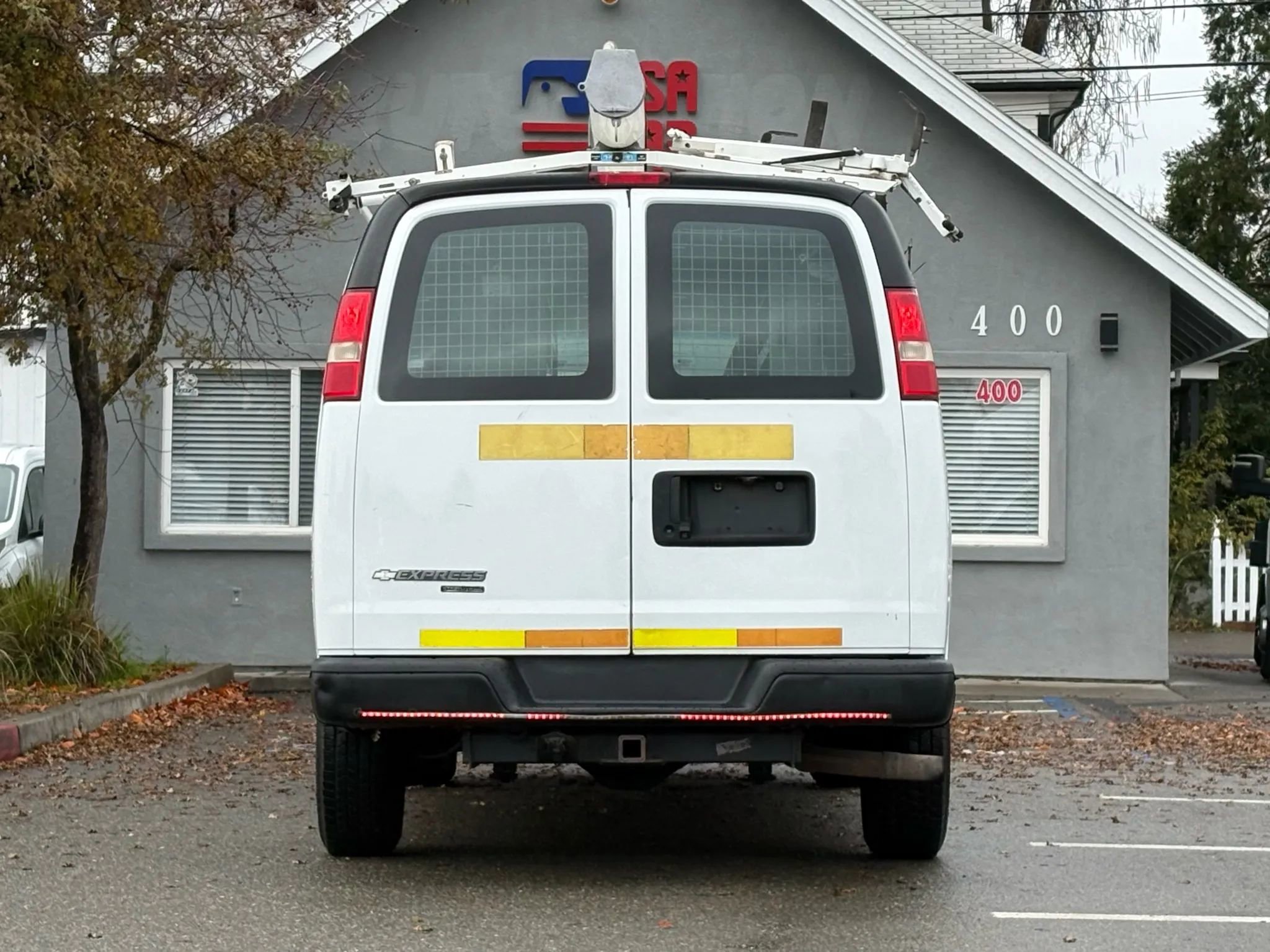 Used 2013 Chevrolet Express 2500 Van 3D image 7