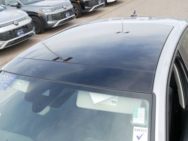 Certified 2023 Volkswagen Jetta SE FWD image 11