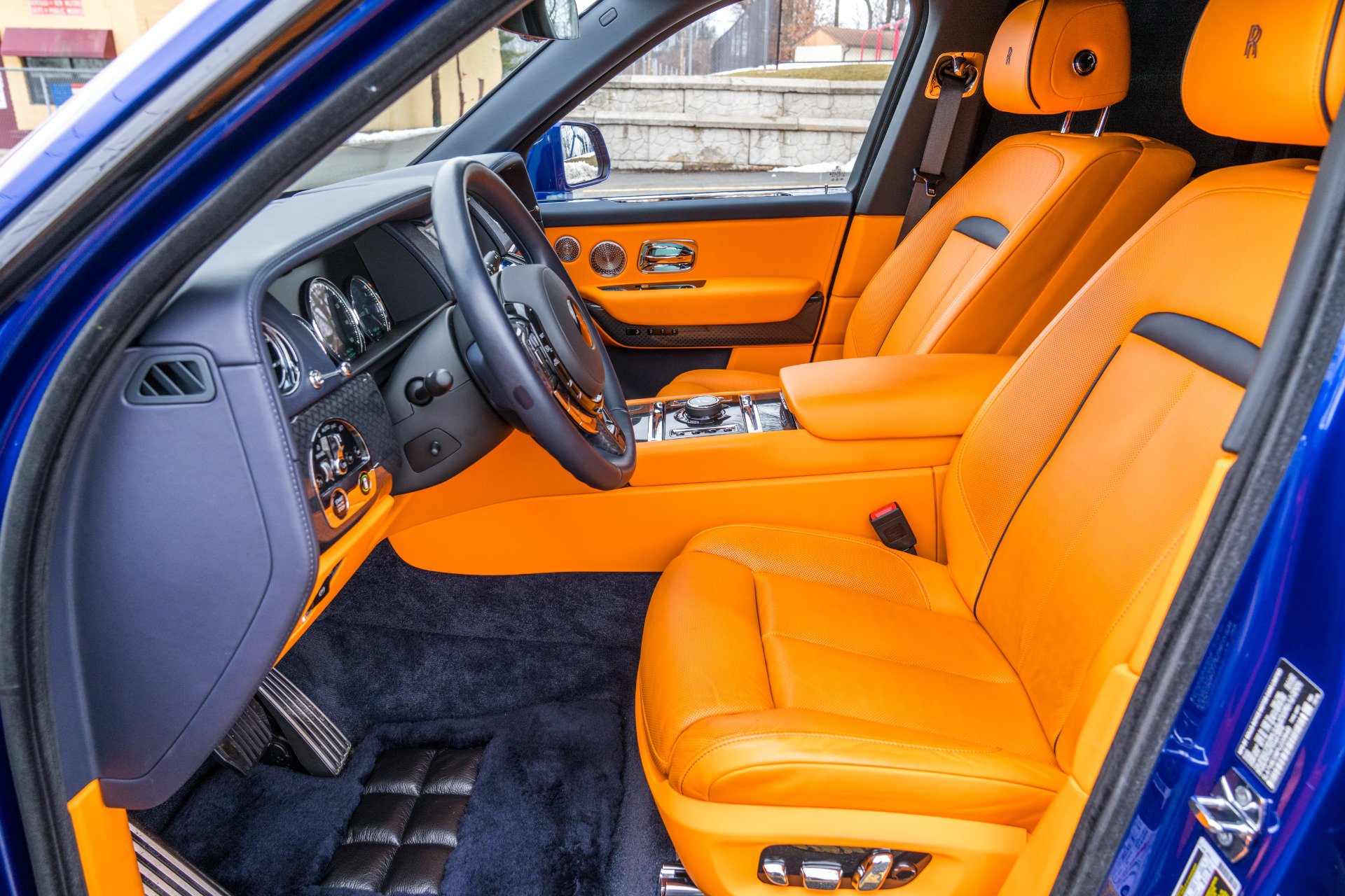 Used 2023 Rolls-Royce Cullinan Black Badge w/ Driver's Package AWD/4WD image 40