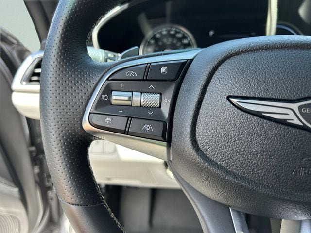Used 2025 Genesis G70 2.5T RWD image 25