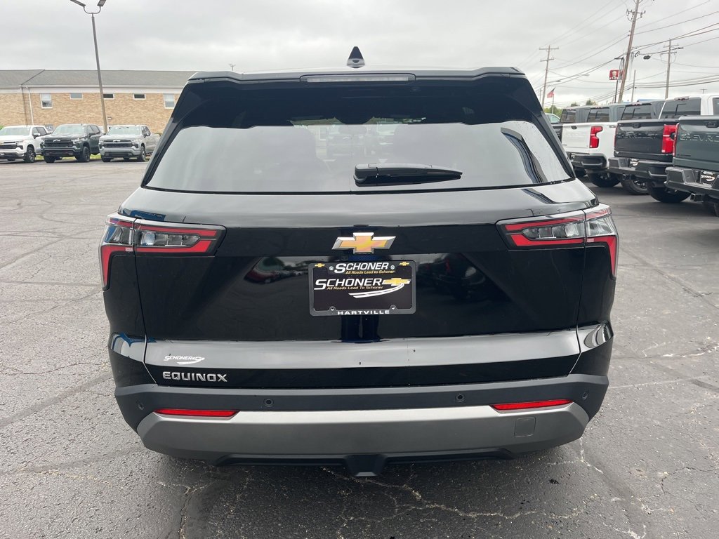 New 2026 Chevrolet Equinox LT image 4