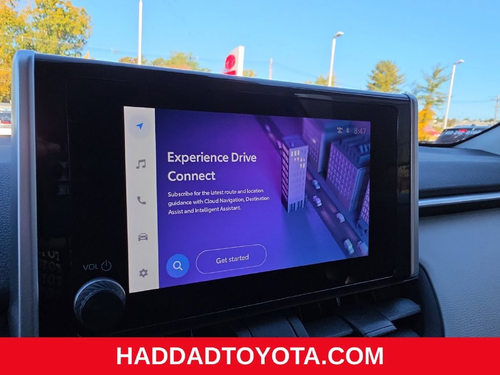 Used 2024 Toyota RAV4 XLE w/ Convenience Package AWD/4WD image 18