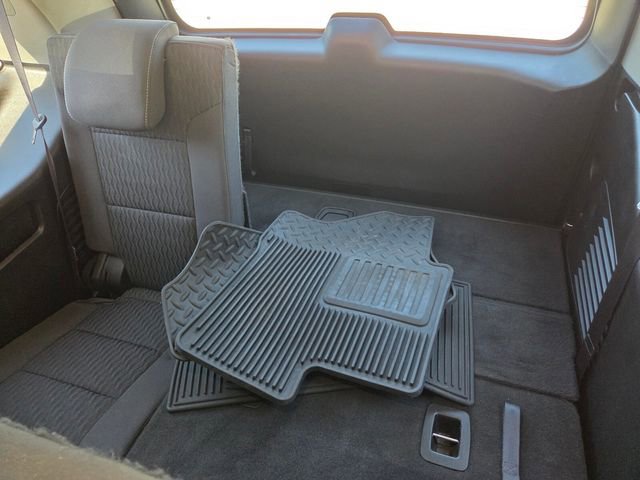 Used 2016 GMC Yukon SLE w/ Enhanced Driver Alert Package image 7