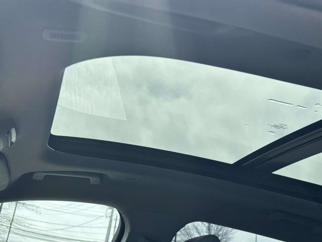 Used 2022 Lincoln Nautilus Reserve w/ Monochromatic Package image 15