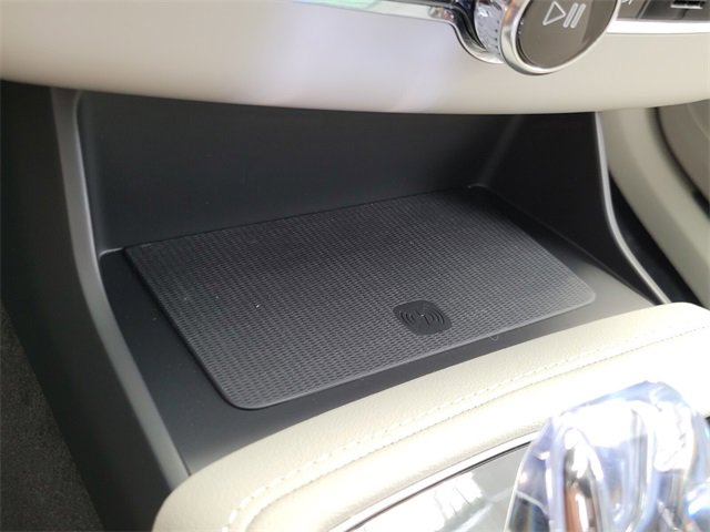 New 2026 Volvo XC90 B6 Ultra w/ Protection Package image 21