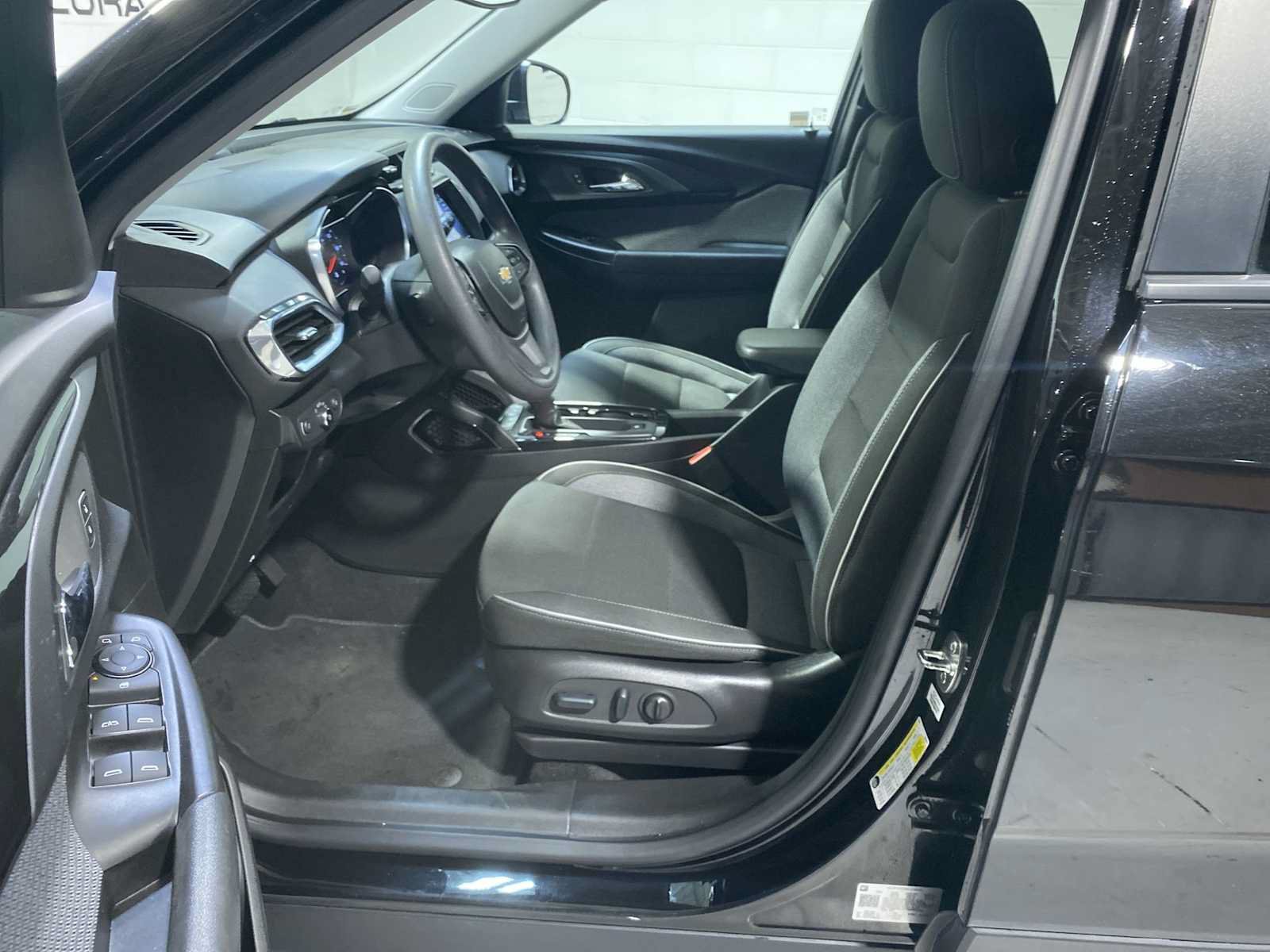 Used 2023 Chevrolet TrailBlazer LT w/ Convenience Package FWD video 2