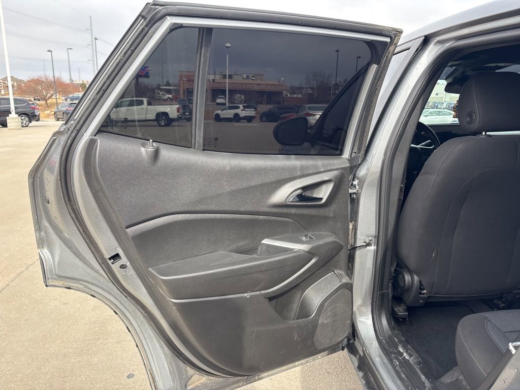 Used 2024 Chevrolet Trax RS w/ Driver Confidence Package image 29