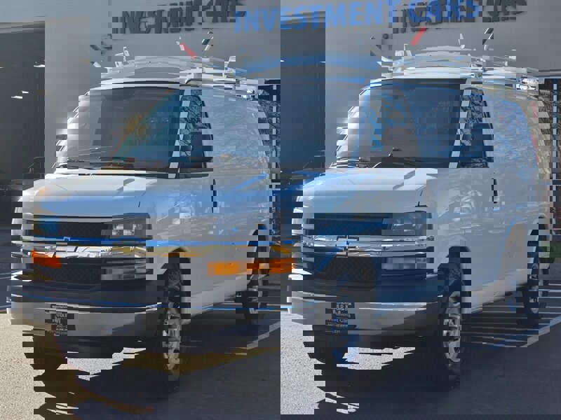 Used 2014 Chevrolet Express 2500 image 1