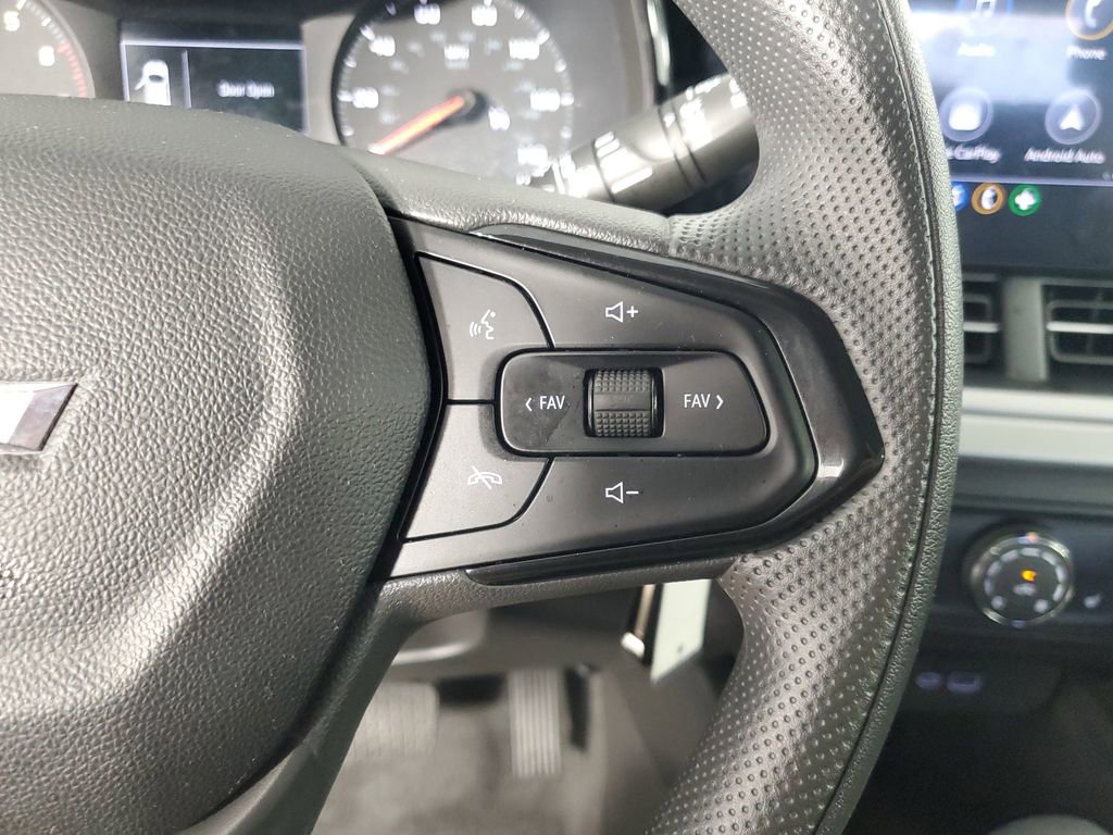 Used 2026 Chevrolet Trax LS w/ LS Convenience Package image 23