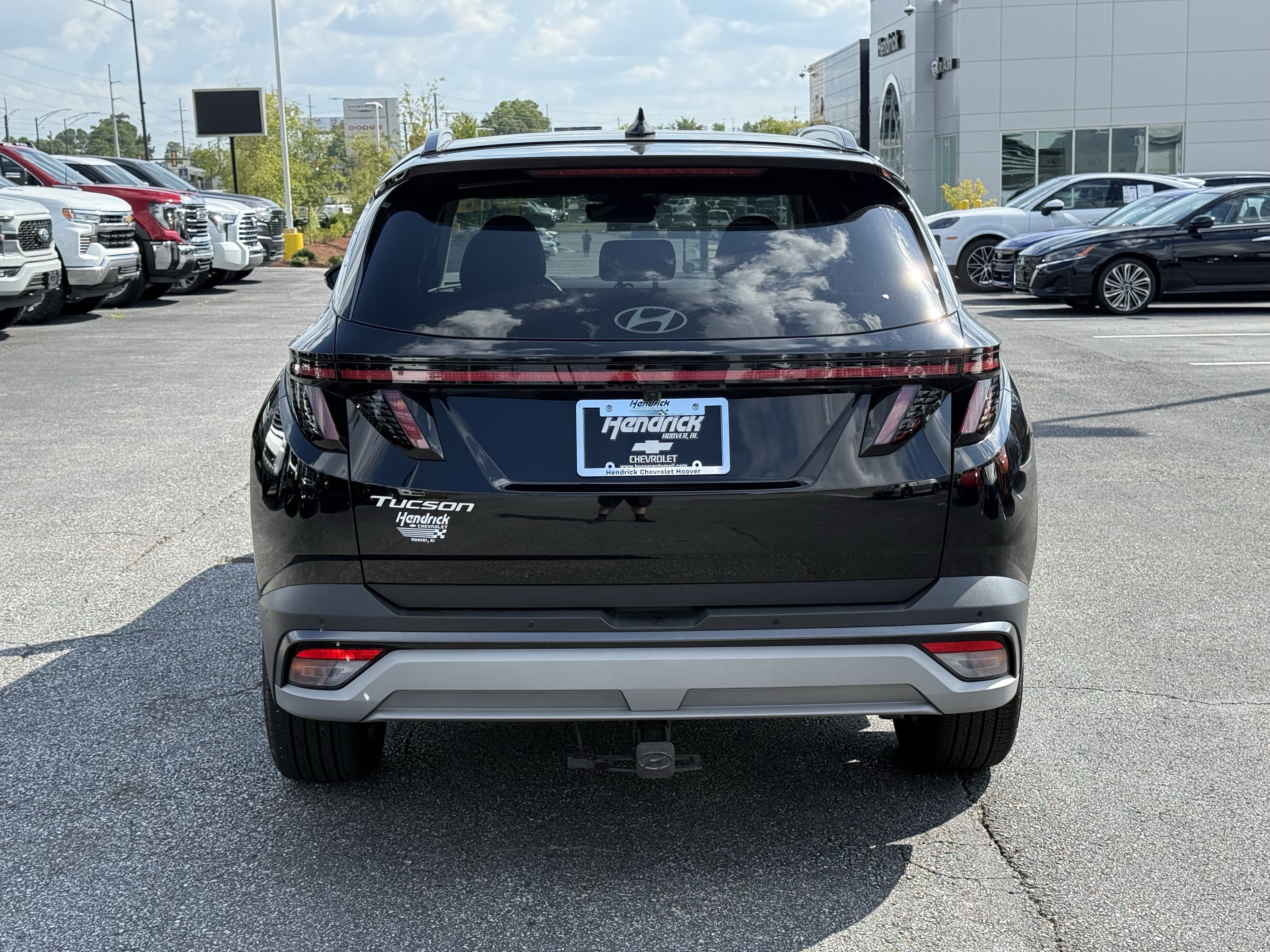Used 2025 Hyundai Tucson Limited FWD image 32