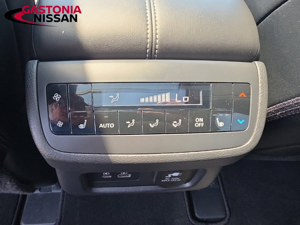 Certified 2024 Nissan Pathfinder Platinum w/ Cargo Package FWD image 37
