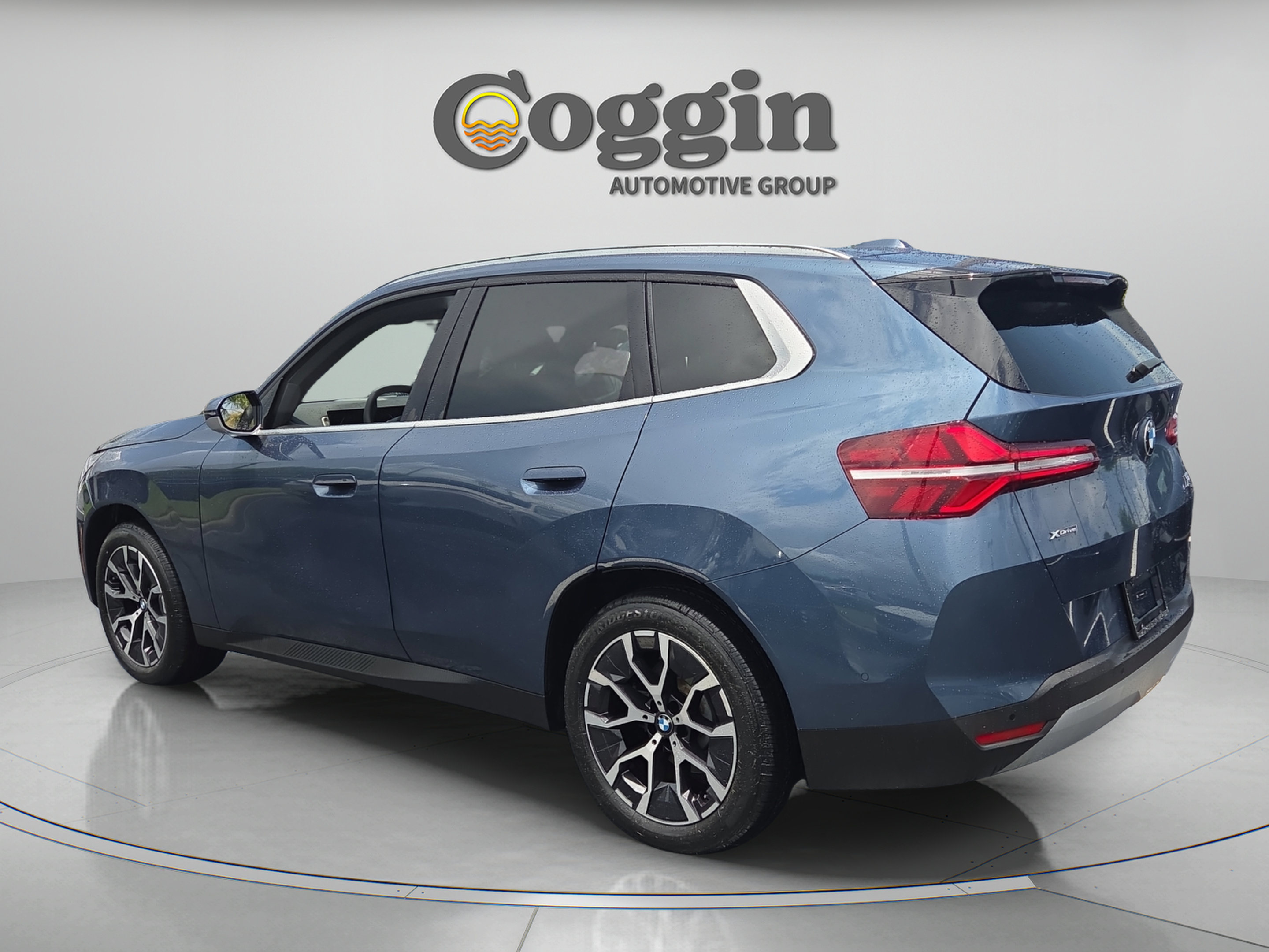 Certified 2025 BMW X3 xDrive30i w/ Convenience Package AWD/4WD image 3