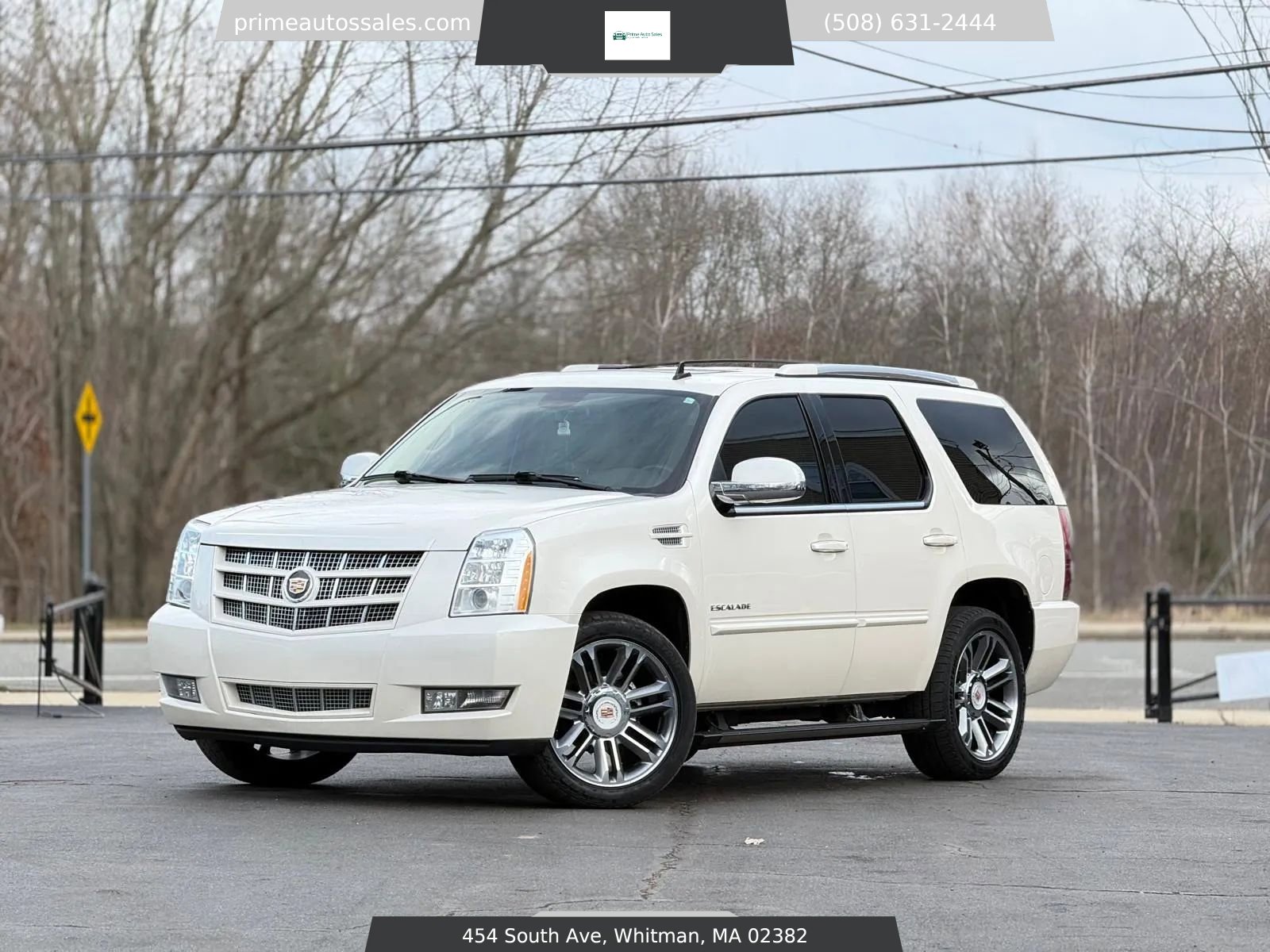 Used 2013 Cadillac Escalade Premium image 1