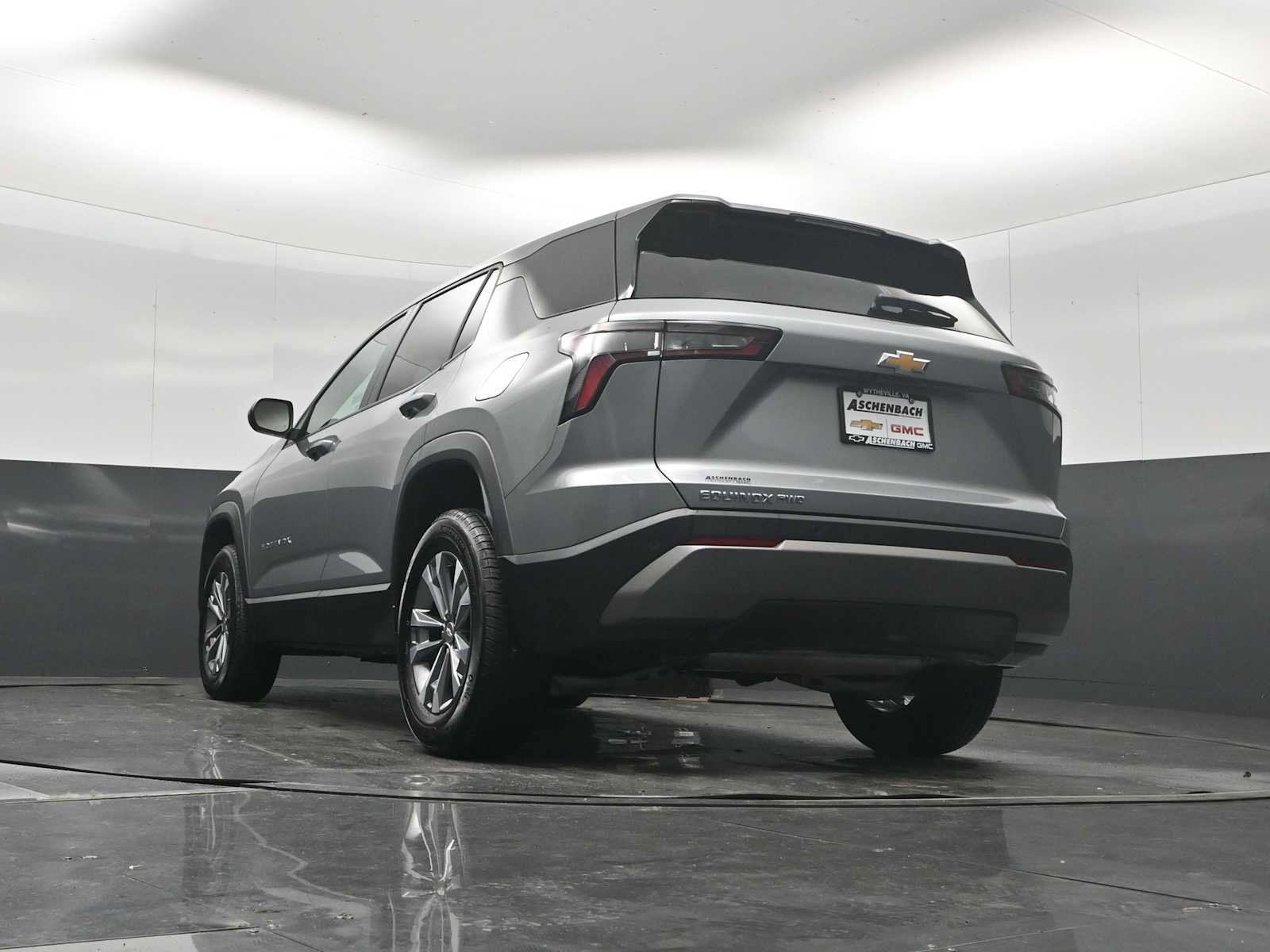 Used 2026 Chevrolet Equinox LT AWD/4WD image 22
