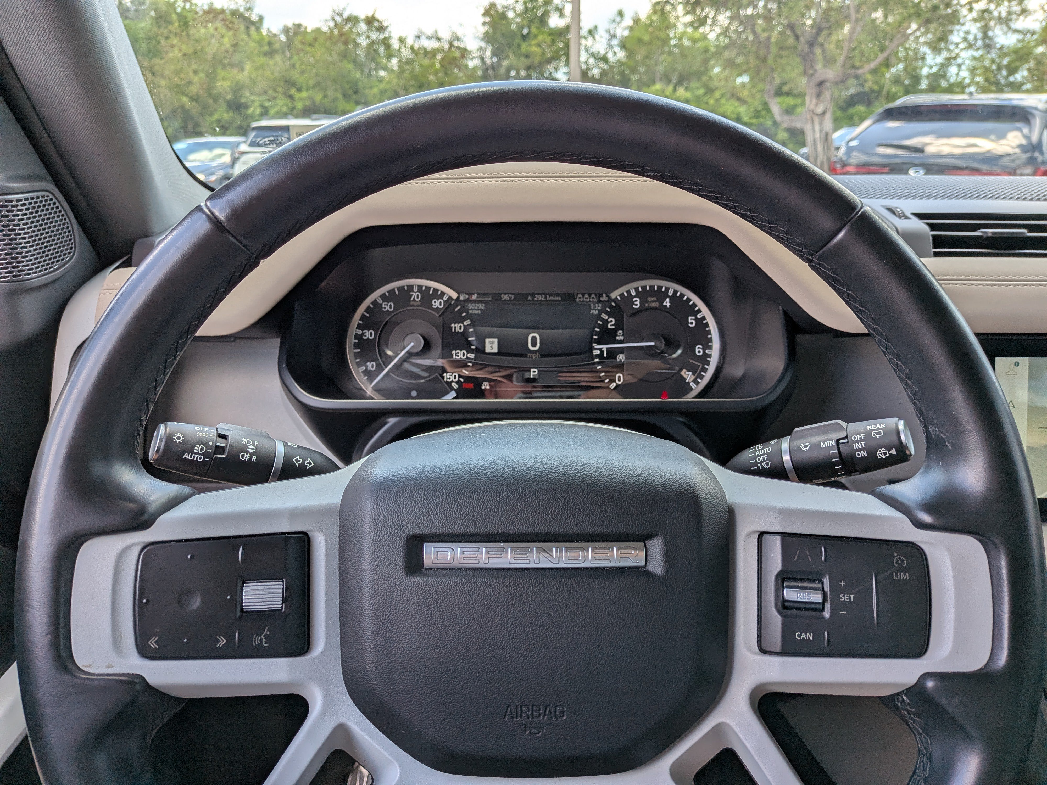 Used 2023 Land Rover Defender 110 SE AWD/4WD image 27
